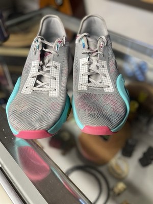 This is a Nike Air Zoom SuperRep 3 training shoe. Size 9.5