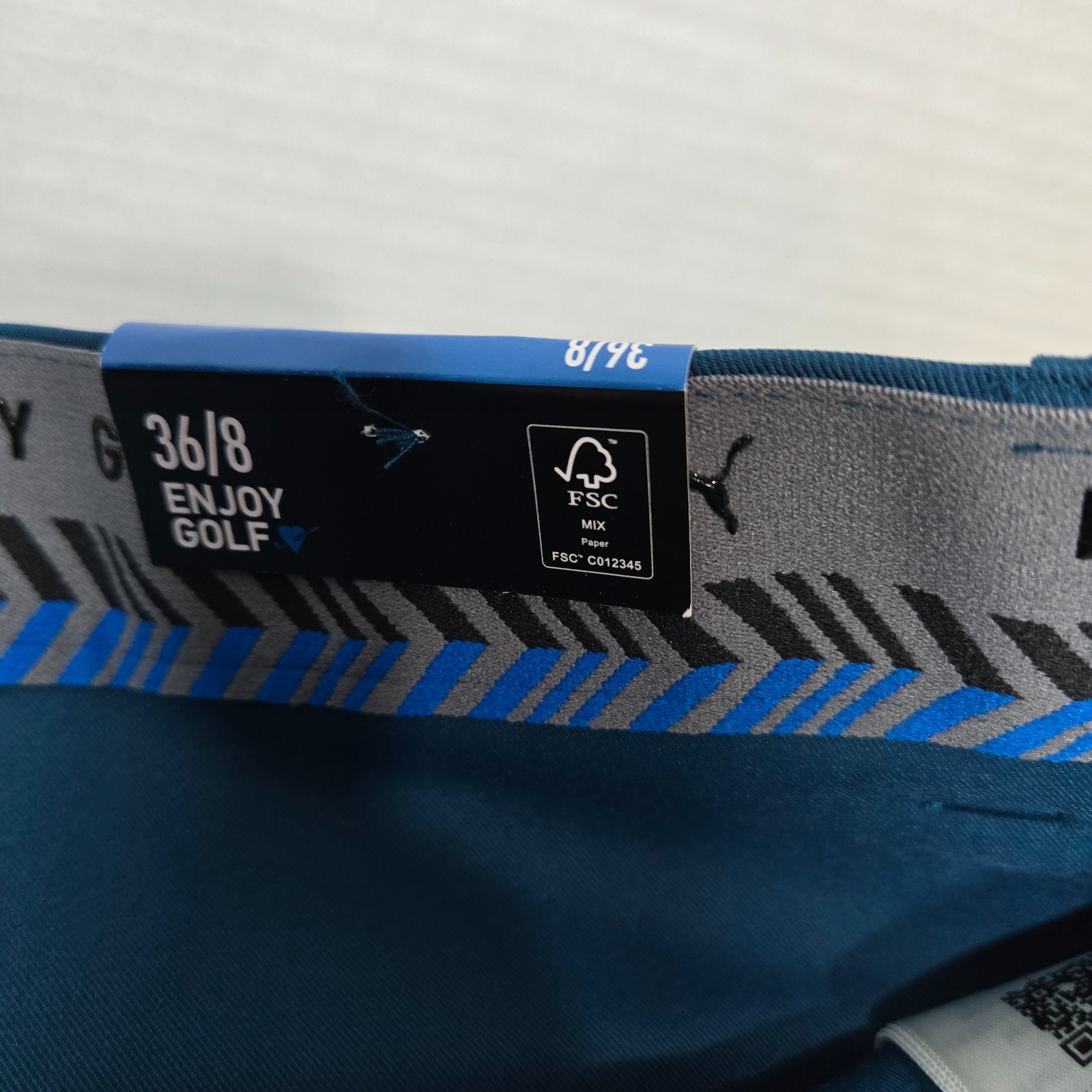 Puma Men's Dealer 8" Golf Shorts Ocean Tropic Blue Size 36 thumbnail 4