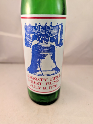 1975 7UP BOTTLE VINTAGE BICENTENNIAL-RARE! 1776-1976-LIBERTY BELL-COMMEMORATIVE - Picture 2 of 6