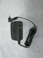 Xiegi X5105 Radio battery charger. Very light weight 