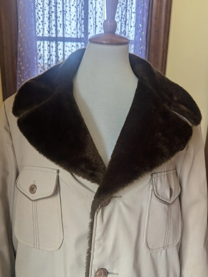 Vintage 70's Montgomery Ward Men's Jacket Tan Brown Faux Fur Collar Sz 46 Large - Image 3 of 4