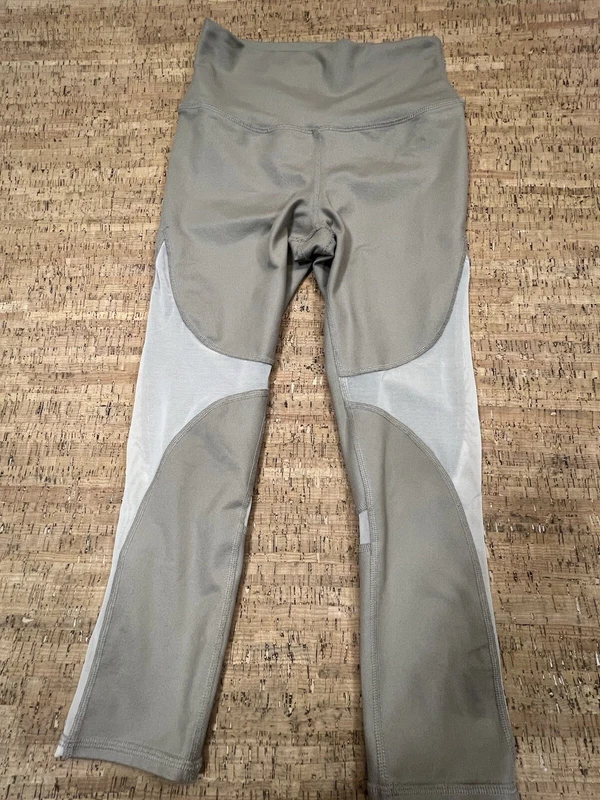 alo-yoga cropped mesh stretch logo workout yoga training leggings