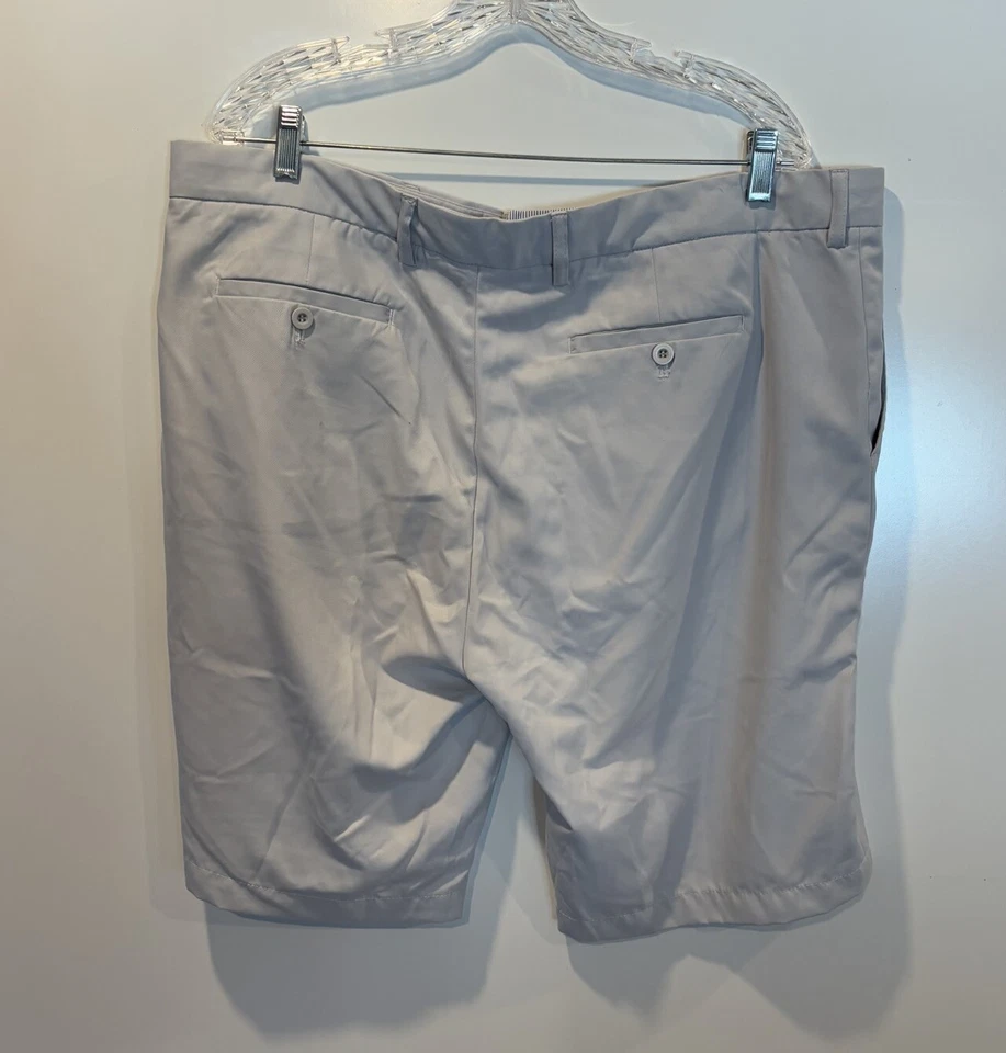 Bermudas Bugatchi para hombre gris frente plano 10” pantalones cortos talla 42 (1612) Foto 2 de 4