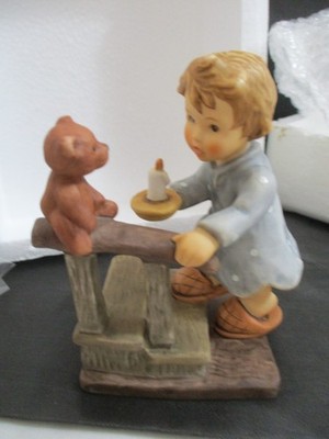 Studio Hummel m2005 Berta Goebel ''Night Night Teddy'' figure