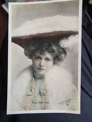 SCHAUSPIELERIN MISS MABEL LOVE. ALTE HANDKOLORIERTE ECHTFOTO POSTKARTE