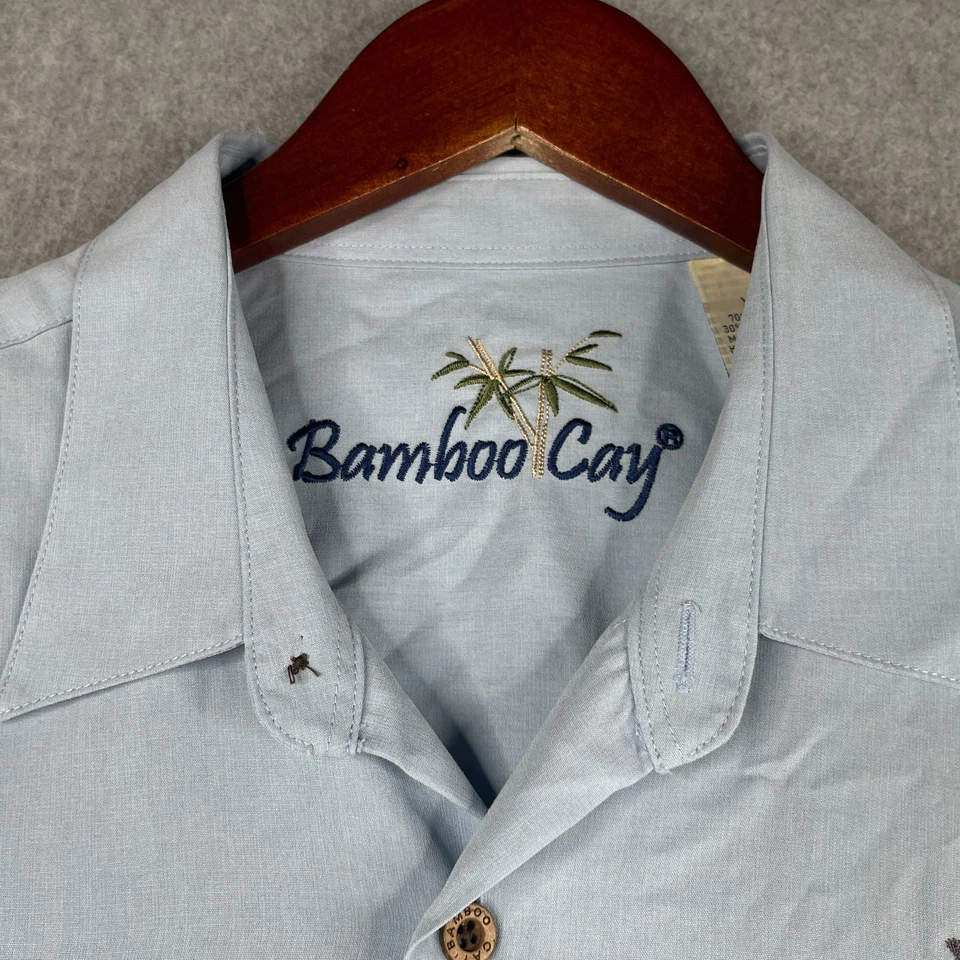 Camisa Bamboo Cay XL Azul Delfín Bordada Informal Abotonada Manga Corta Para Hombre Foto 4 de 4