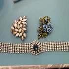 VINTAGE COSTUME JEWELRY! Lot 860