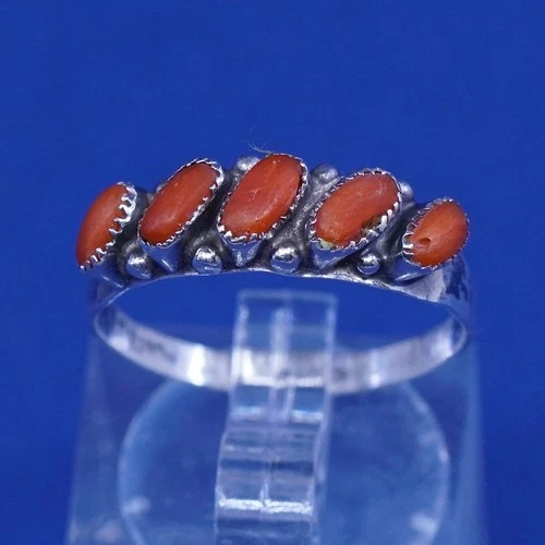 Size 6.5, vtg Sterling 925 silver handmade ring with coral, Native American