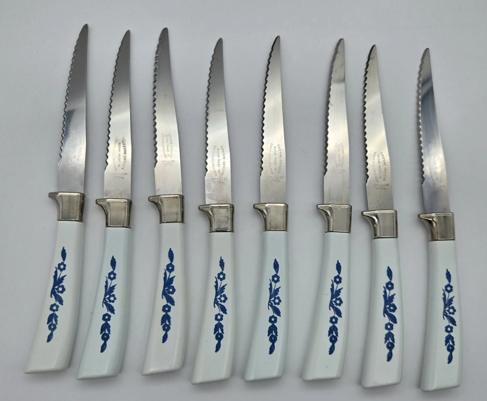 Sheffield English Blades 8 Pc Steak Knife Set Stainless Serrated Cornflower Blue