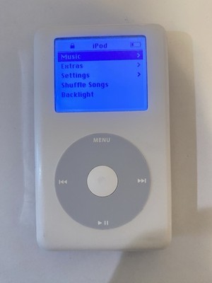 Apple iPod Classic 4th Generation White - HP Invent (40 GB) Works