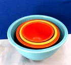 4 PC ANTIQUE FIESTA NESTING BOWLS ALL ORIGINAL COLORS