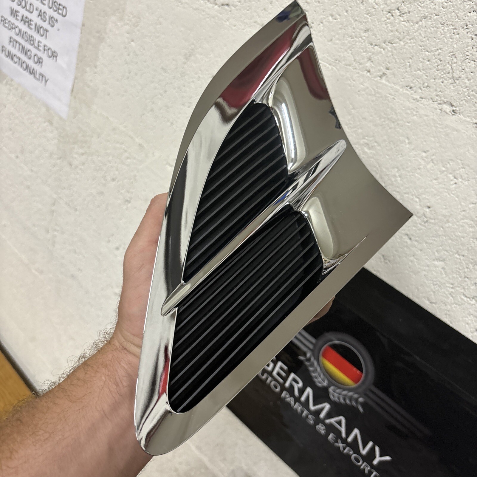 20-23 BENTLEY CONTINENTAL GT GTC W12 SPEED RIGHT RH WING FENDER CHROME VENT #494