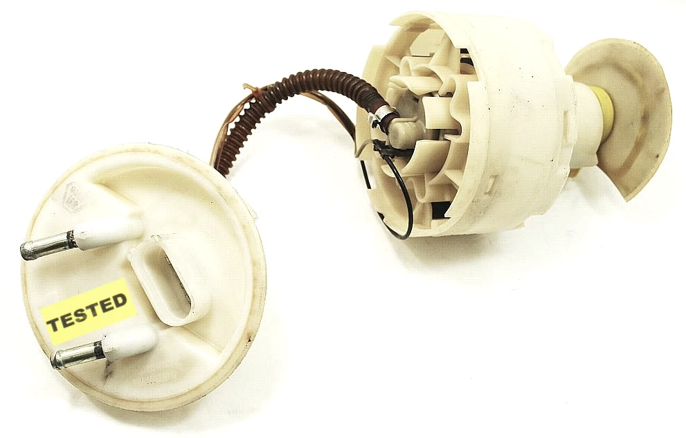 Топливный насос в топливный модуль. Топливный насос пассат б6. Топливный насос vw passat b72011. Бензонасос пассат б6 2. Насос пассат б6 2.