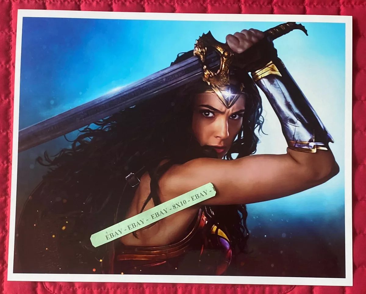 Gal Gadot - Wonder Woman Actress 8X10 Photo Reprint