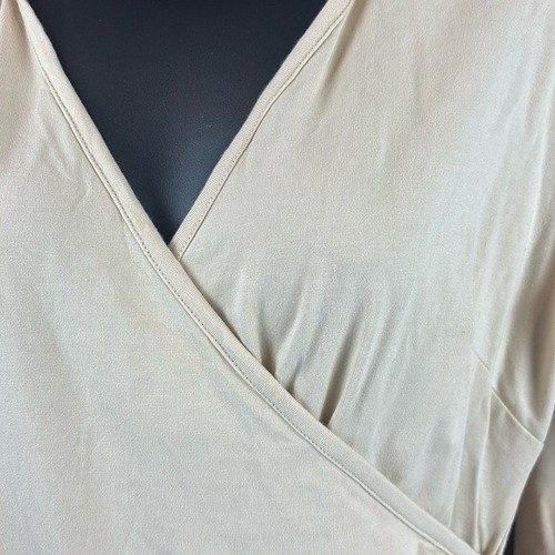 Tasha Polizzi Woman's Cream Long Sleeve Top Medium Classic Norm Core Casual - Picture 2 of 6