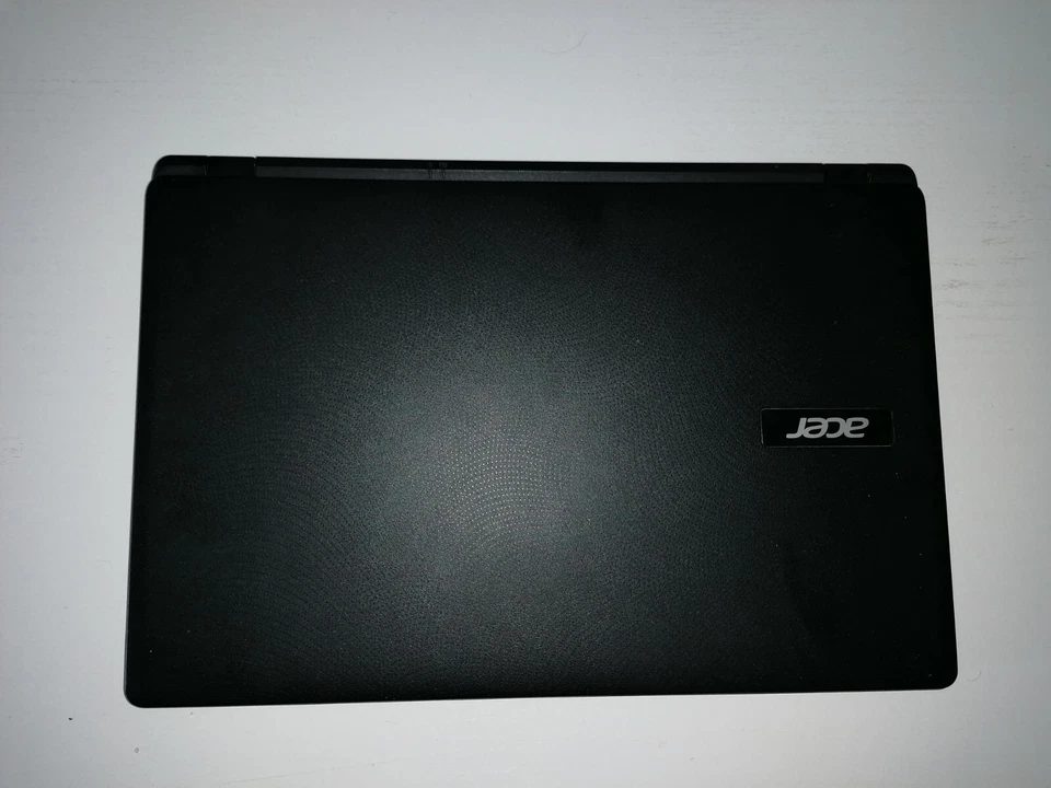 Acer Aspire E15 - Immagine 2 di 4