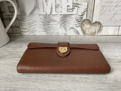 Salvatore Ferragamo Amaranto Pebble Leather Purse Wallet With Box - Picture 5 of 11