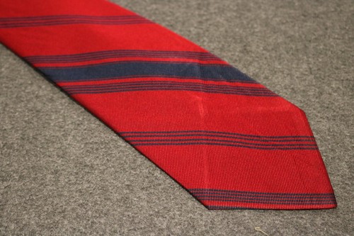 VINTAGE BROOKS BROTHERS SILK BLACK LABEL RED BLUE STRIPED NECK TIE MADE IN USA - Picture 8 of 11