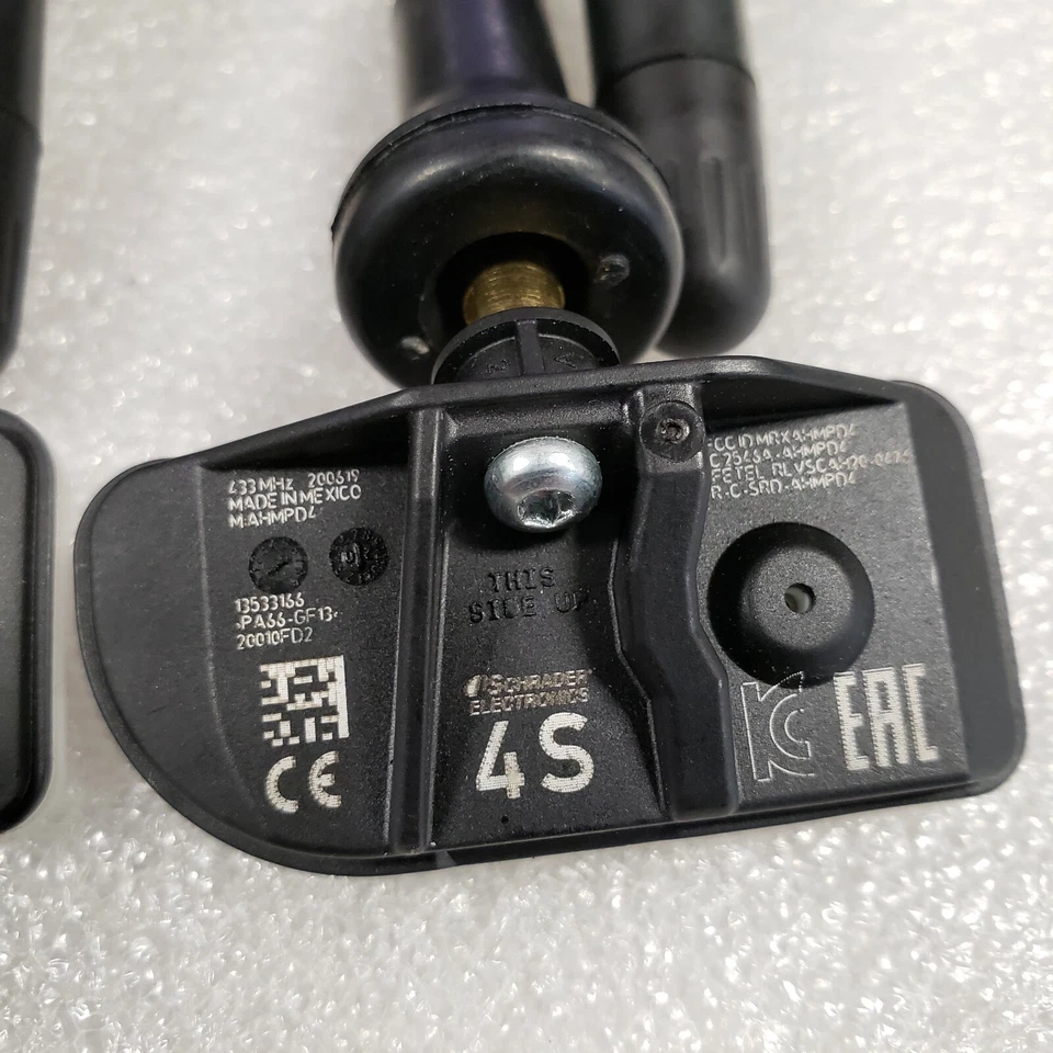 SET GENUINE GM TIRE PRESSURE SENSORS OEM TPMS 2021 -26 TAHOE YUKON ESCALADE ONLY - Image 2 of 4