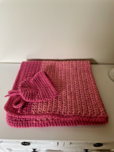 NEW Baby Girl Blanket Hat Bold Pink Handmade Crochet 22" x 25" Throw Crib - Picture 2 of 7