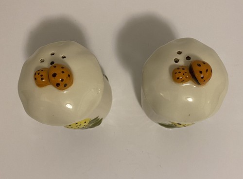 VTG Mushroom Salt & Pepper Shakers Mid Century Modern Decor Merry Mushroom Style - Picture 9 of 12