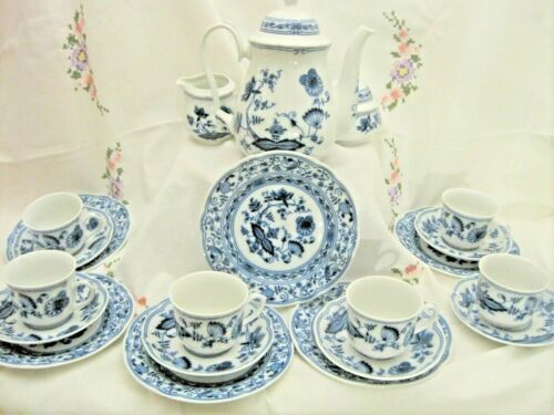 Service Zwiebelmuster MZ Moritz Zdekauer Czech Republic Underglaze Cobalt