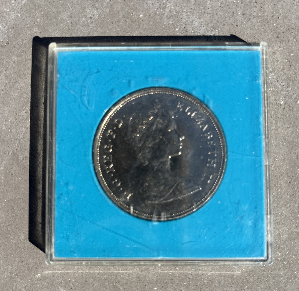 THE ROYAL WEDDING Coin 1981 HRH Prince Charles Lady Diana Barclays