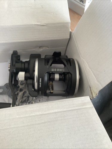 PENN RIVAL LEVEL WIND REEL 15LW NEW - Picture 3 of 4