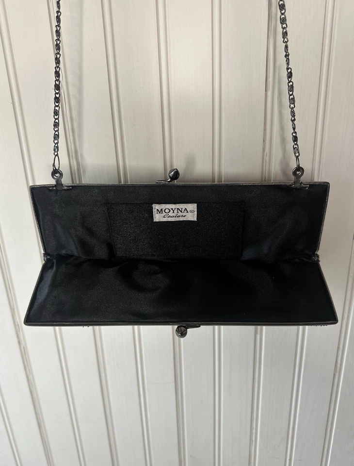 Vintage Couture Moyna Embroidered With Flowers And Leaves Long Chain Purse - Image 2 of 2