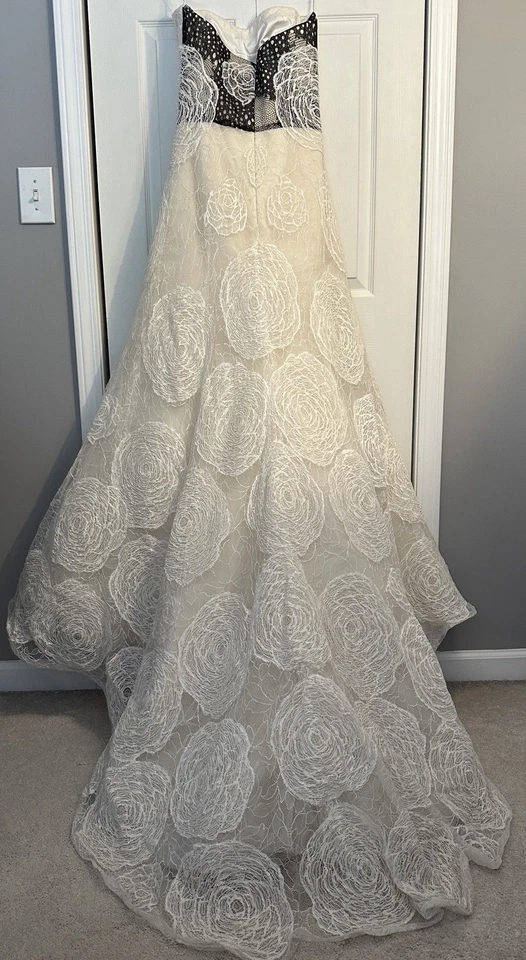 Vestido de novia Vera Wang Luxe blanco y negro talla 10 Foto 4 de 4