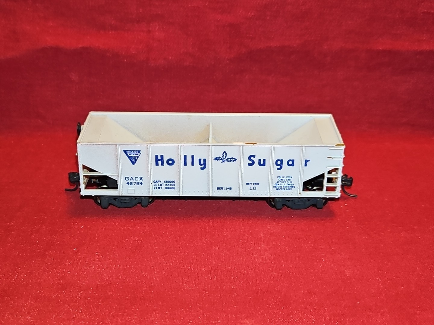 HO Holly Sugar GACX Hopper Car # 42764