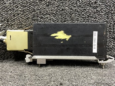 066-1044-00 King Radio KMR-675 Marker Beacon Receiver with Tray (28V)