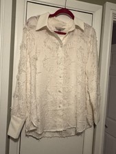 Women’s BNWT H&M Textured Cream Blouse Size Large