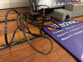 LEGO Technic 8720 9V Motor Set Open Box Complete & WORKING