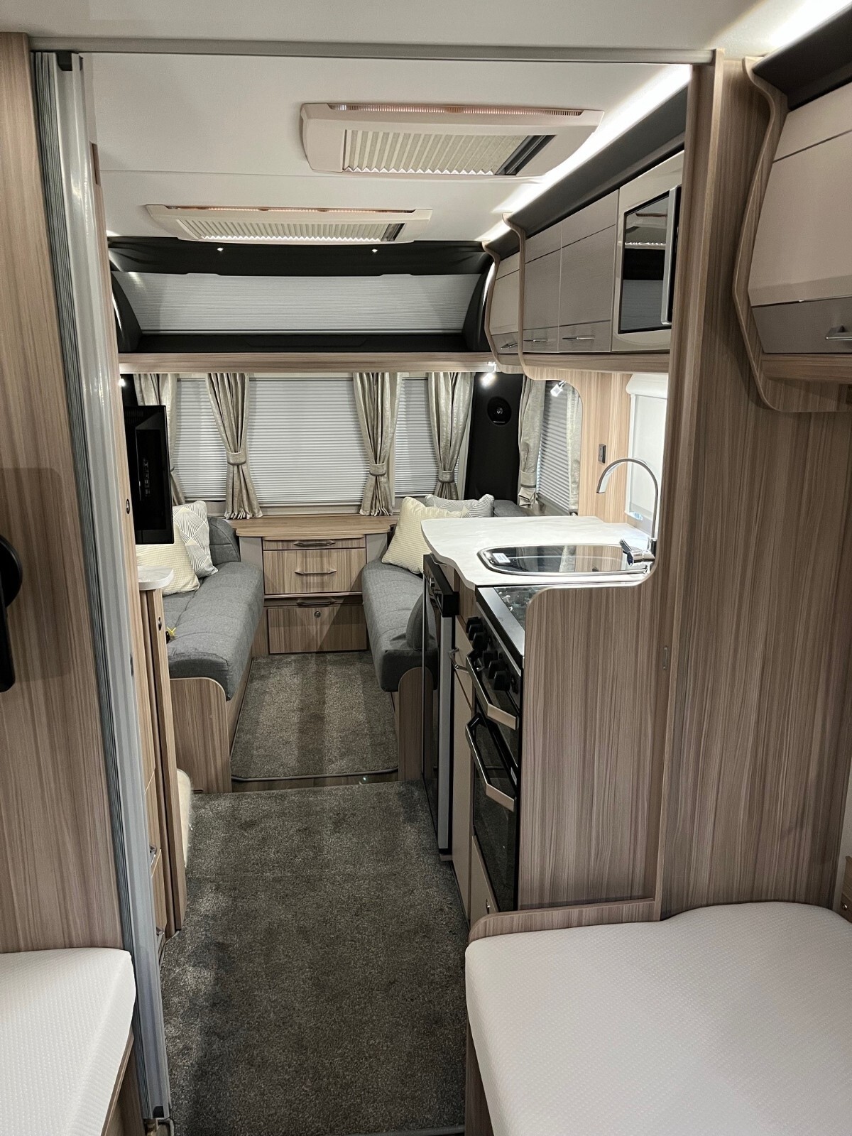 Coachman 565 Kimberley Special Ed' Caravan Aug' 20224 berth Fixed