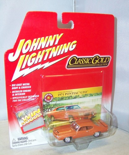 1:64 JOHNNY LIGHTNING 2004 CLASSIC GOLD 1971 PONTIAC GTO ORANGE 404-23 NIP