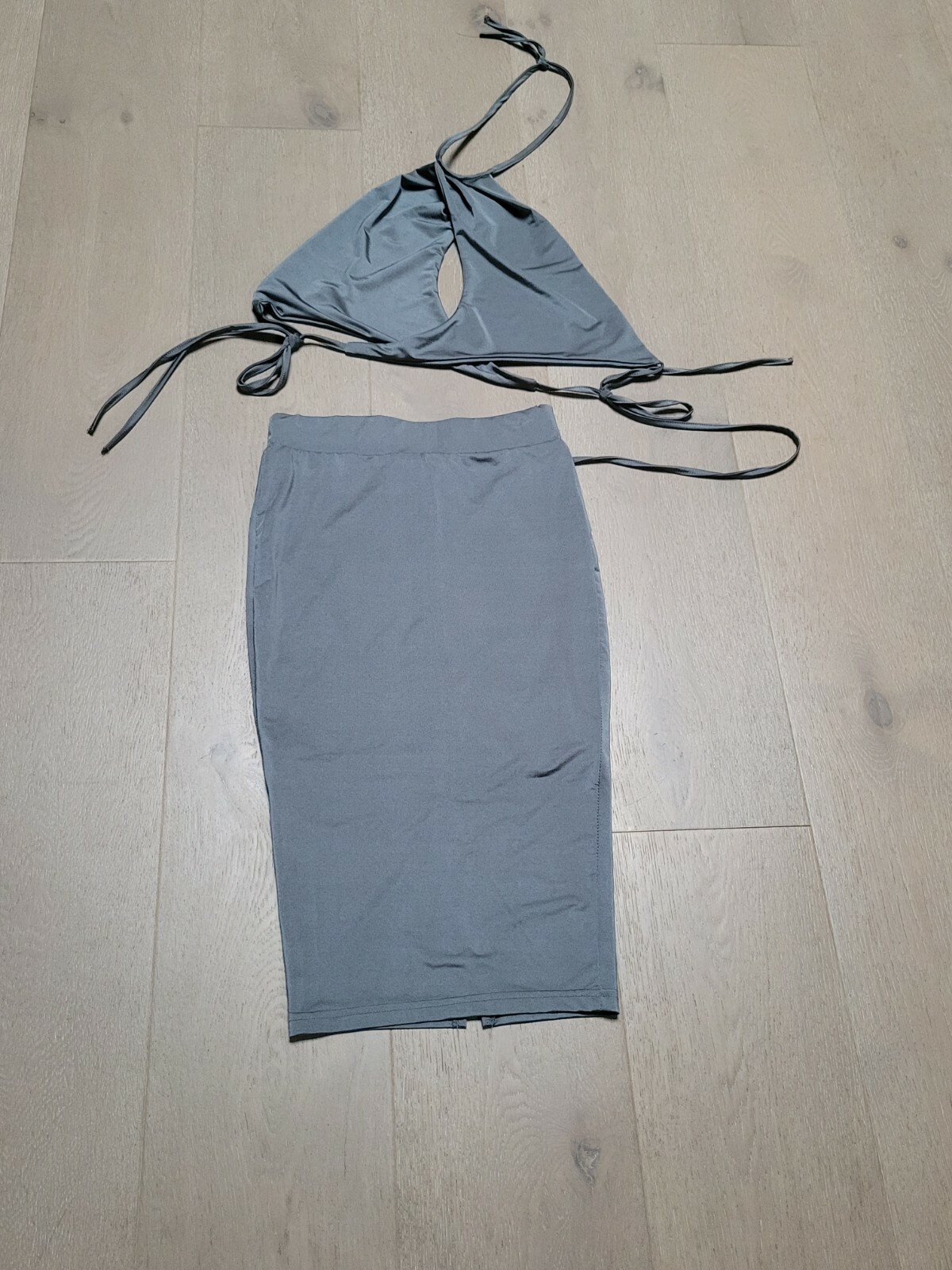 Babyboo Gray Cruise Wear Maxi Skirt & Halter Set Size 6 Excellent Condition-image