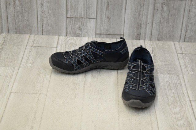 skechers relaxed fit reggae fest dory women's exposed sneakers