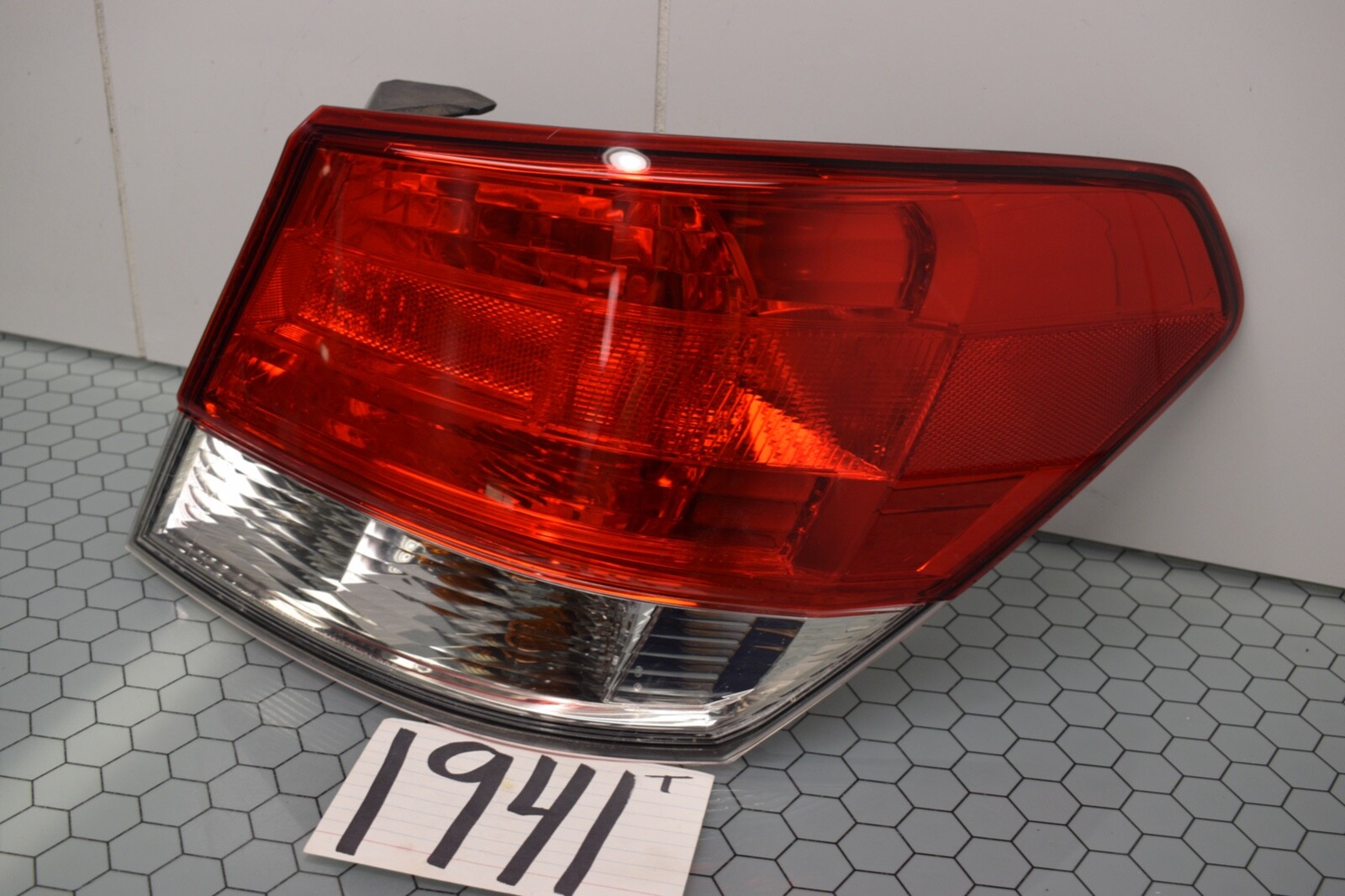 10 11 12 13 14 Subaru Legacy PASSENGER Side Tail Light Used Rear Lamp #1941-T