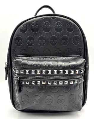 Black Skull Design Backpack Claire's US - Photo 1/4