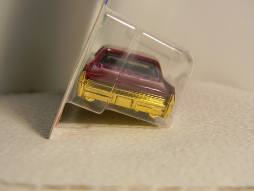 2023 Hot Wheels 246/250 " '64 Lincoln Continenta", Magenta, 5/5 Slammed Series - Picture 11 of 13