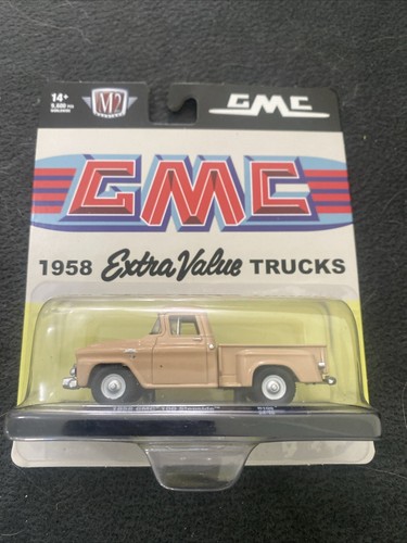 Miniature GMC 100 Stepside 1958 – Échelle 1:64 – Crème – M2 Machines – Neuf