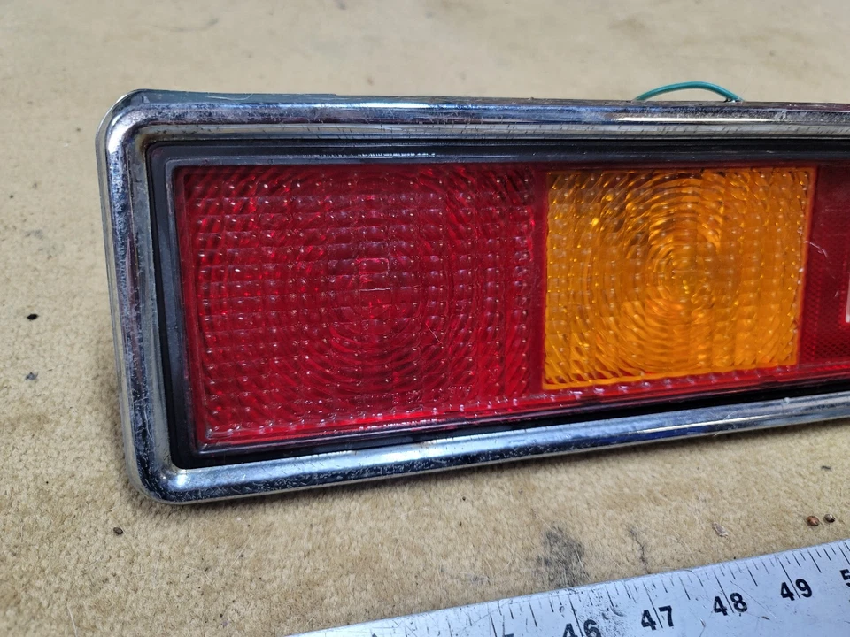 Luz trasera derecha Chevrolet 1976 1977 1978 1979 76 77 78 79 Chevy Chevette Foto 2 de 4