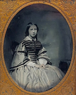 1/2 Plate Ambrotype Beautiful Young Victorian Woman Full Leatherette Case