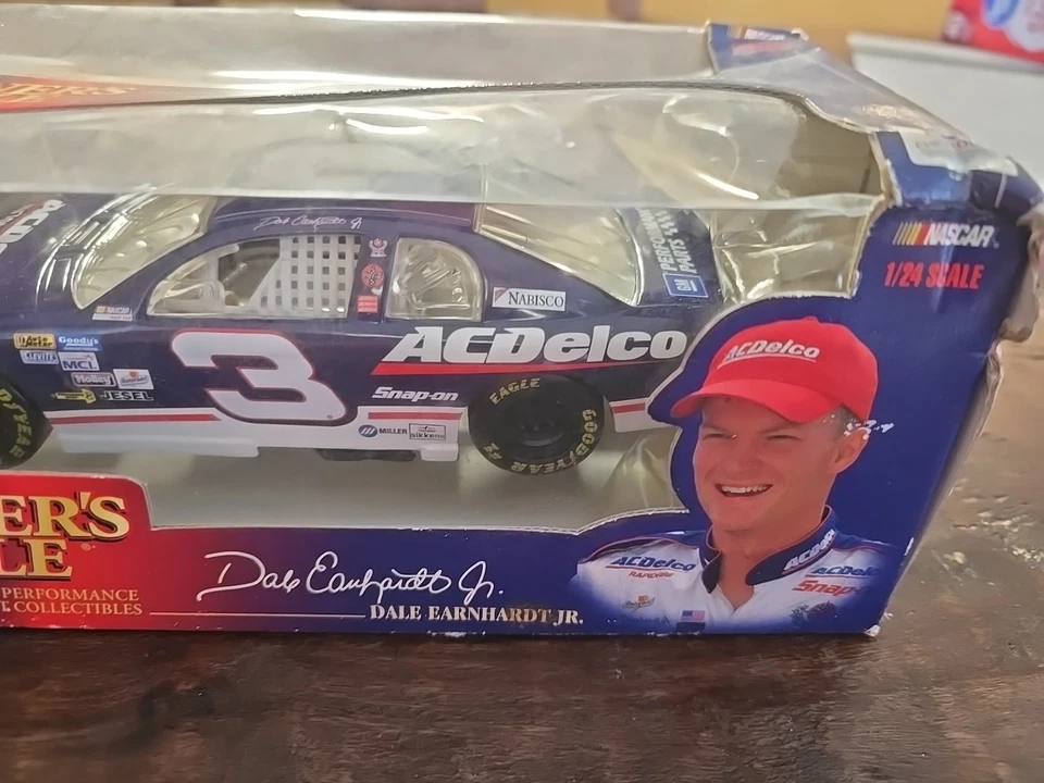 Dale Earnhardt Jr 1/24 AC Delco #3 Winners Circle No.56348 Hasbro 1998 Foto 2 de 4