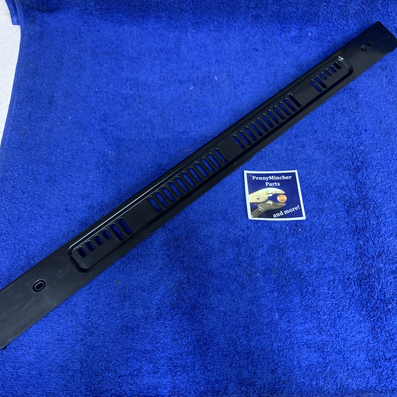 Whirlpool Amana Range Oven Door Vent Black WPW10310922 W10310922-image