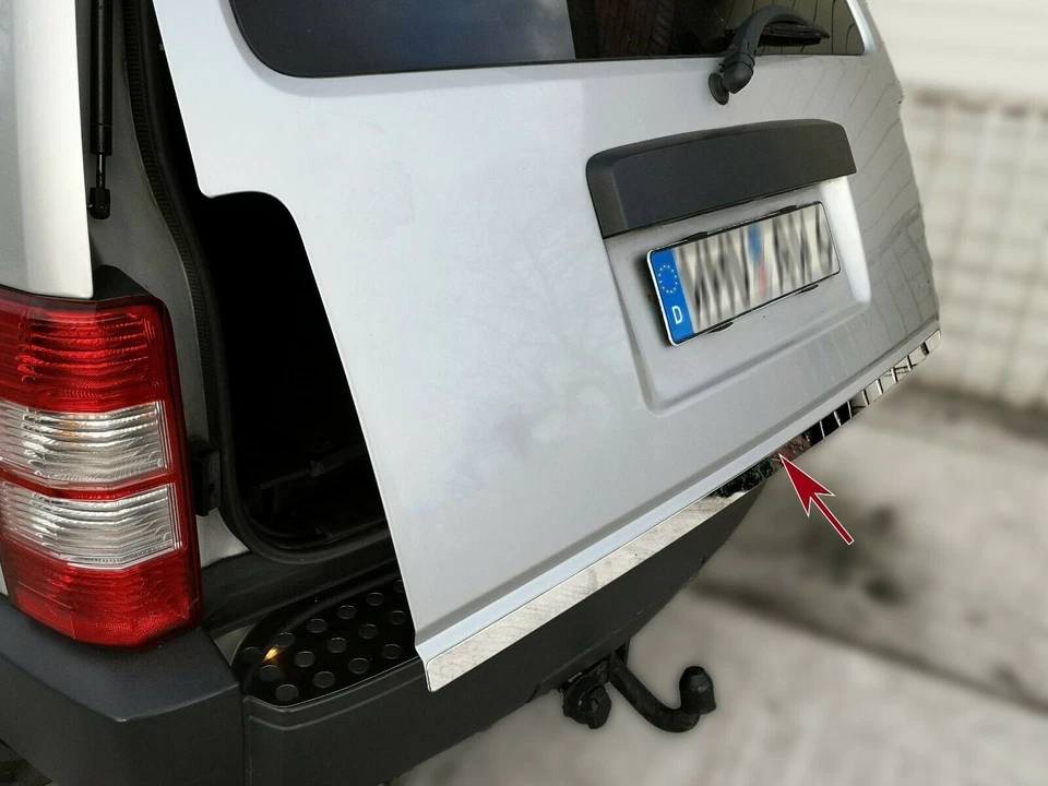 Portón trasero cromado borde inferior acero en acero para Dodge Nitro 2006-up Foto 3 de 4