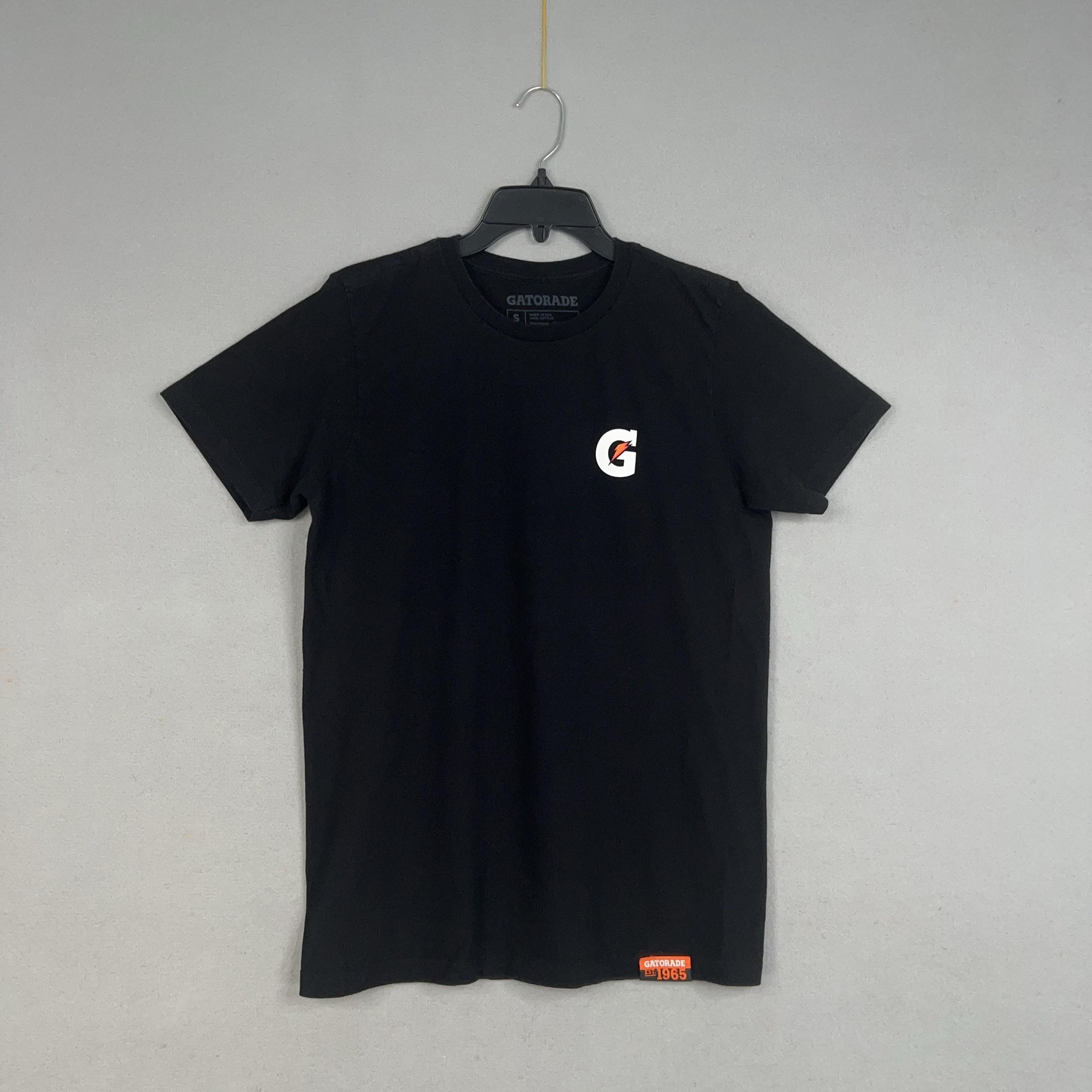 Gatorade Shirt Mens Small Black Short Sleeve Logos Graphic Tee Patch USA Made