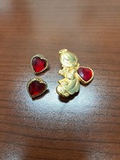 Vintage PMI PRECIOUS MOMENTS Brooch Pin Matching Heart Earrings Set