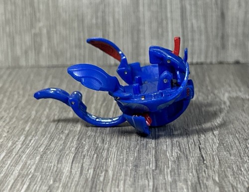 BAKUGAN Strikeflier 680g Blue Aquos GUNDALIAN INVADERS - Picture 2 of 7